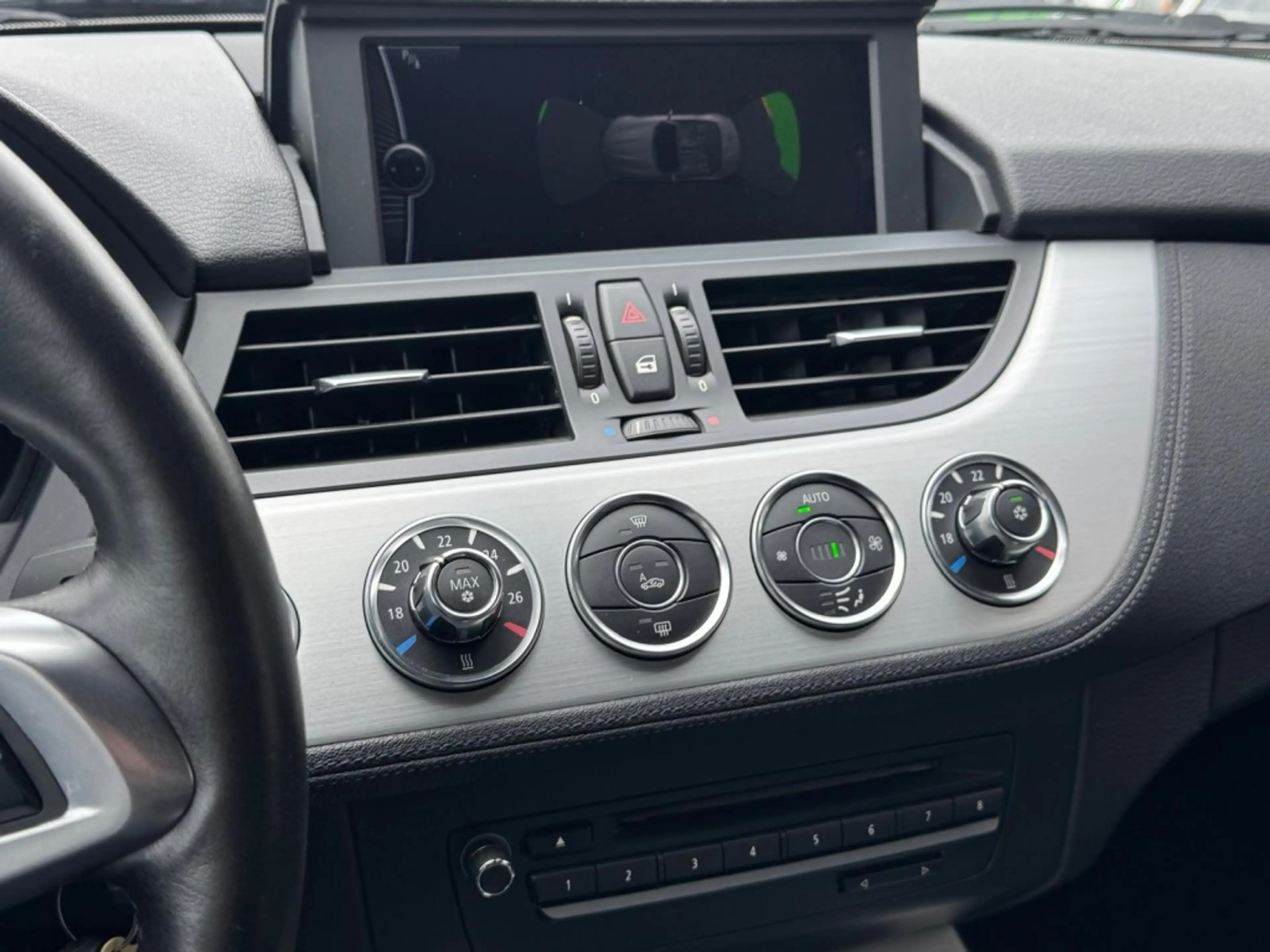 BMW Z4 Roadster (E89) sDrive 23i 204 pk / Tiefsee blau / — photo 38