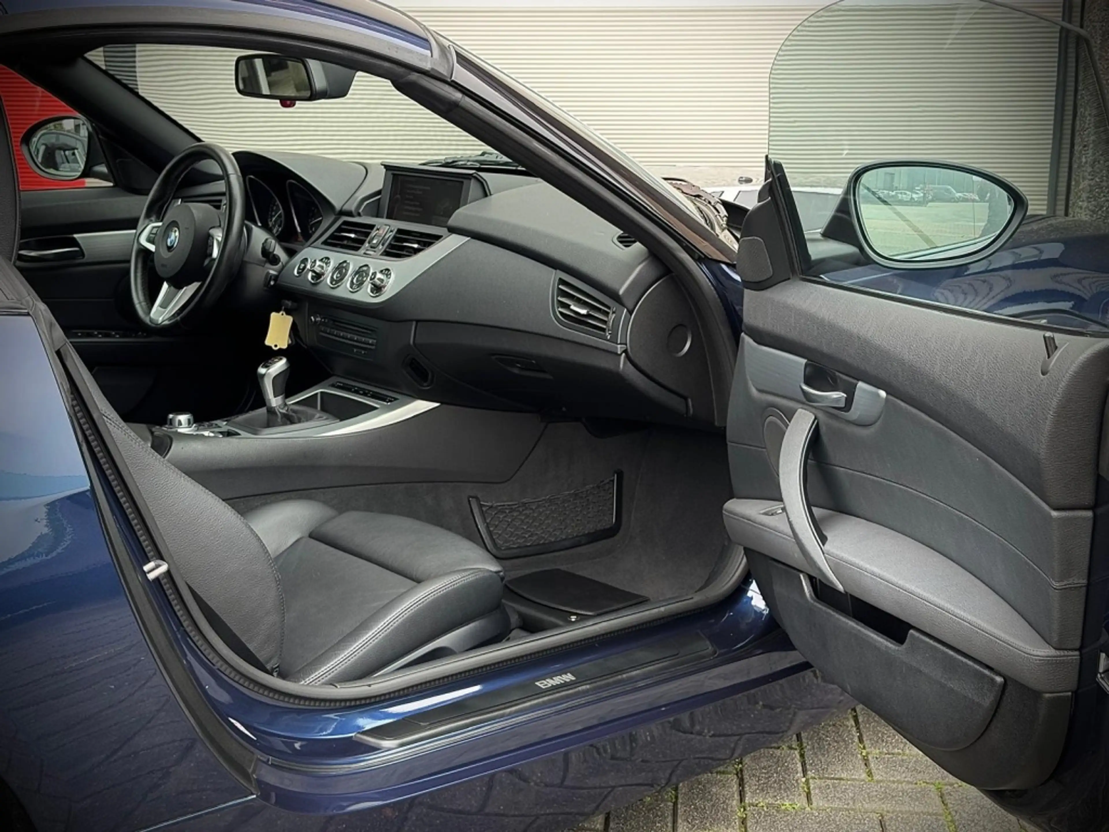 BMW Z4 Roadster (E89) sDrive 23i 204 pk / Tiefsee blau / — photo 33