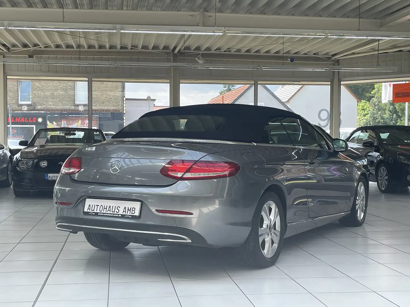 Mercedes-Benz C 220 d AUT. Sitzh. Navi Kamera Keyless LED GRA Grau - 2
