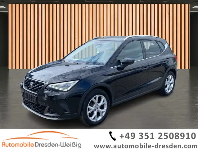 Seat Arona main image