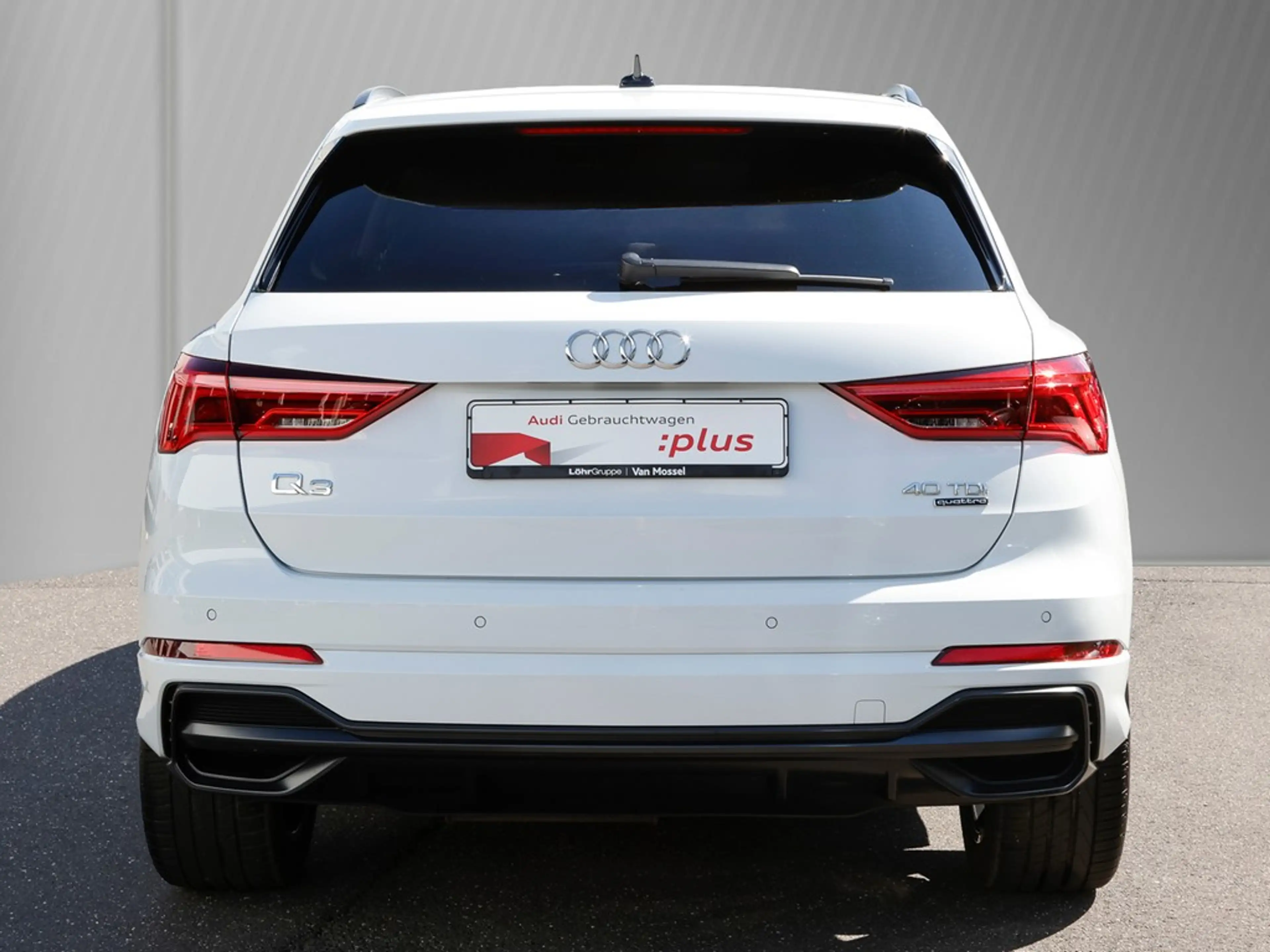 Audi Q3 40 TDI quattro S line Navi GRA Leder PDC+ — photo 6