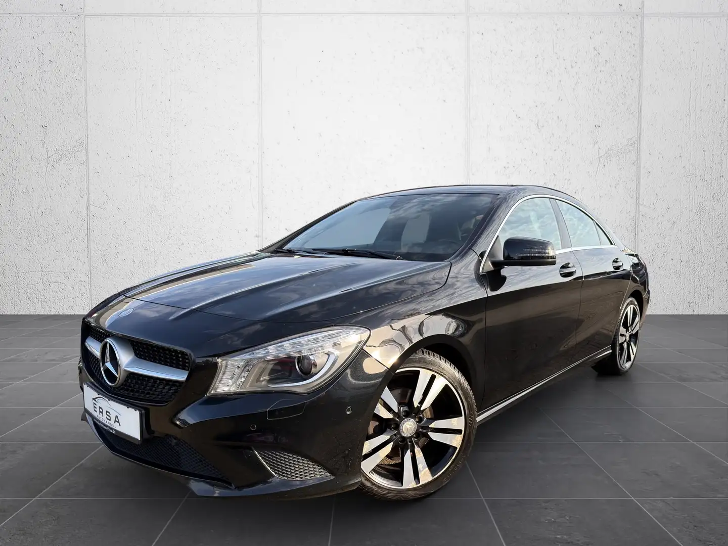 Mercedes-Benz CLA 180 Urban *SHZ*RFK*Ambiente*Xenon* Schwarz - 1