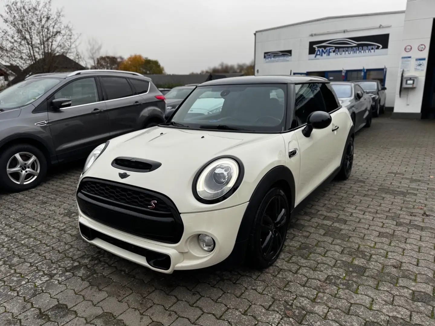 MINI Cooper S Mini 3-trg. Cooper S Sportauspuff Leder Beyaz - 1