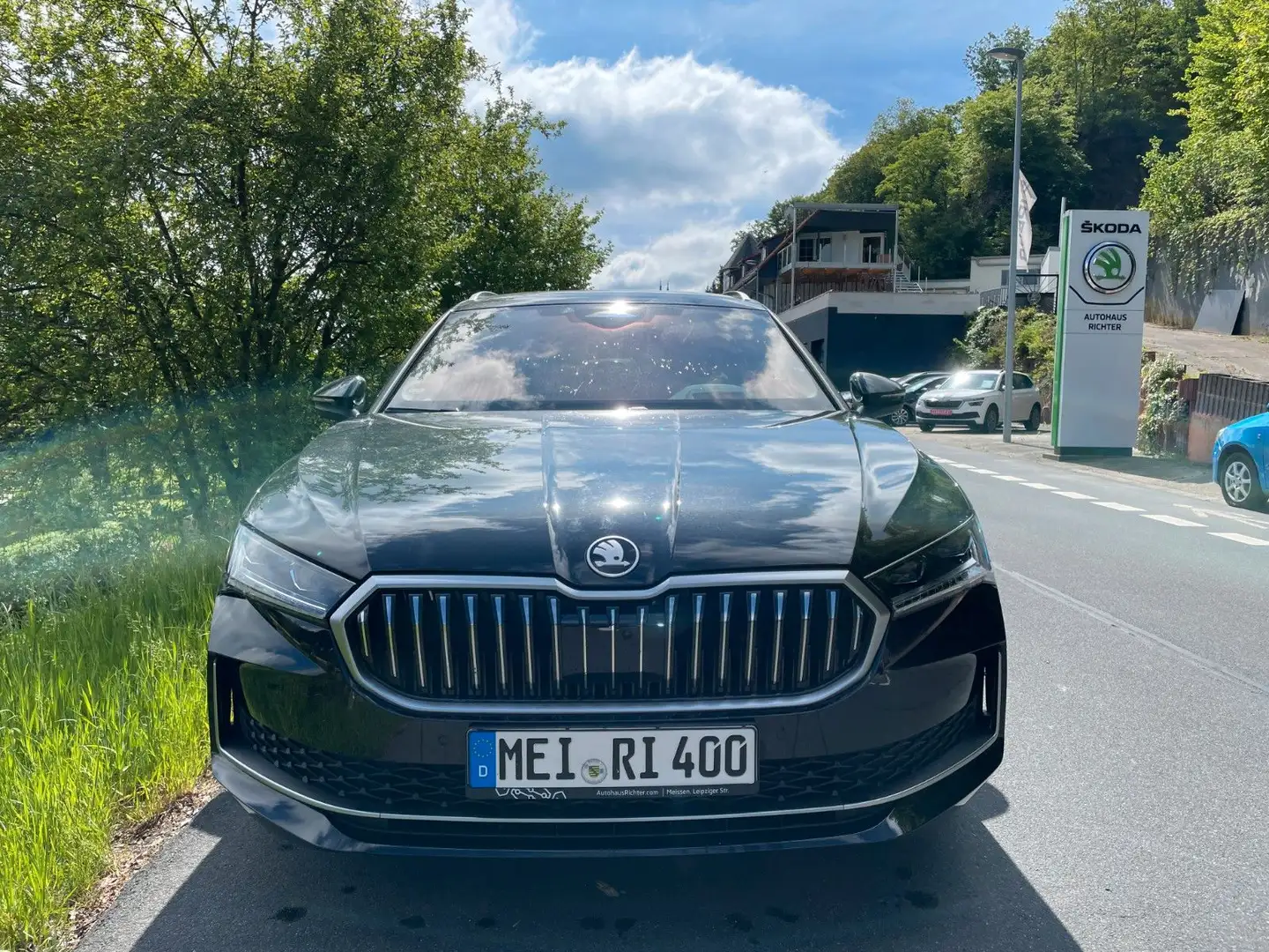Skoda Superb Combi 2.0 TDI  L&K 110kW Fekete - 2