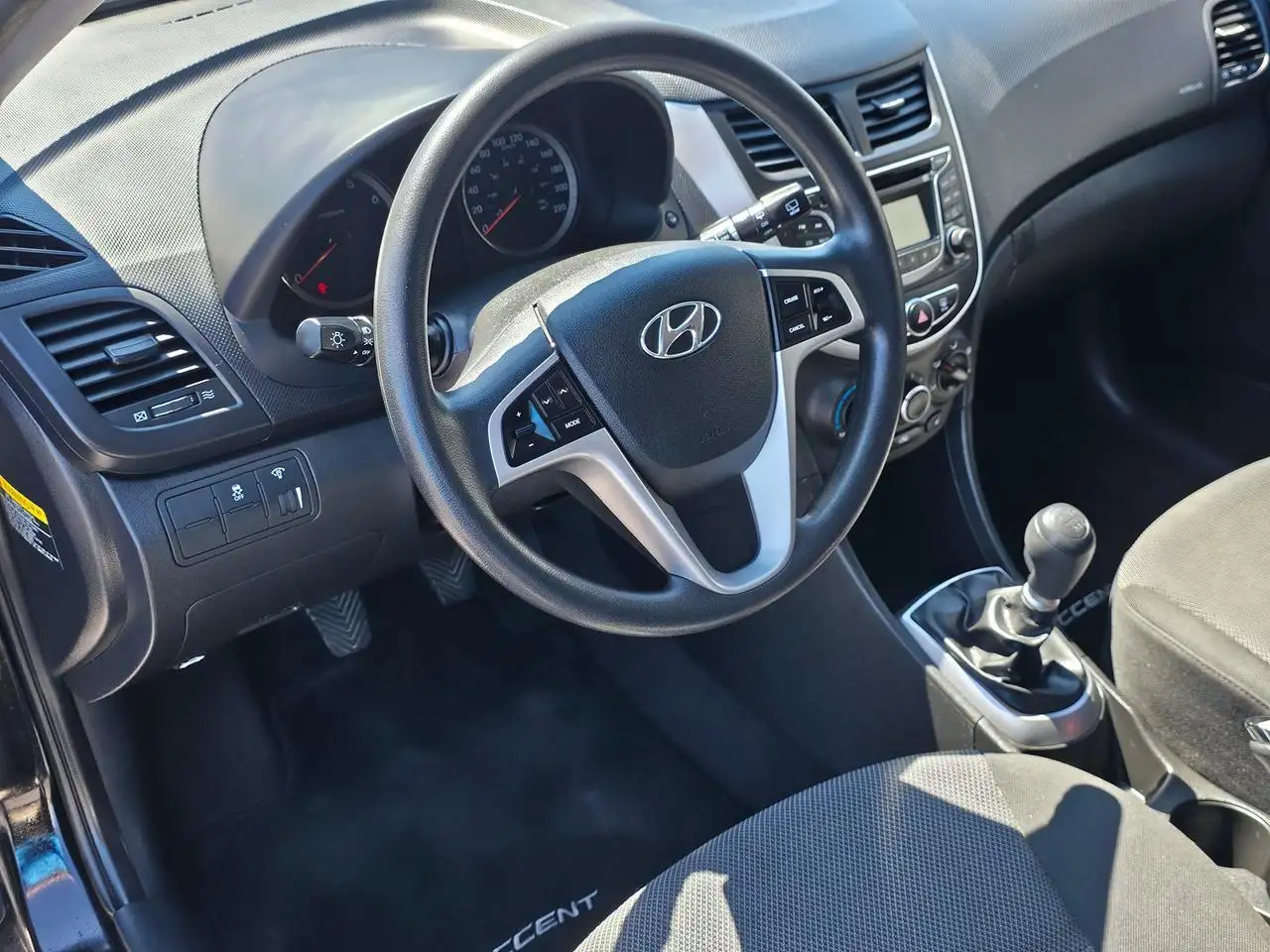 Hyundai ACCENT снимка Hyundai ACCENT