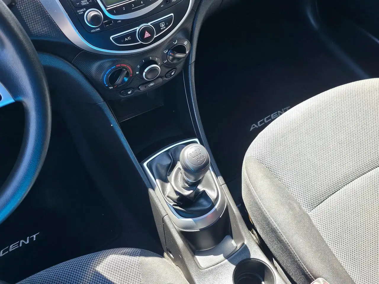 Hyundai ACCENT снимка Hyundai ACCENT
