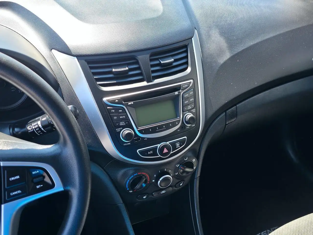 Hyundai ACCENT снимка Hyundai ACCENT