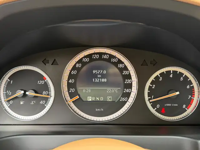 Mercedes-Benz C-Class view 25