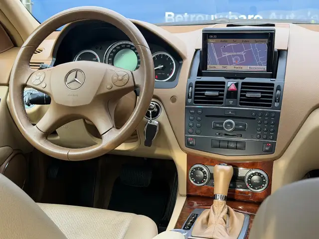 Mercedes-Benz C-Class view 7