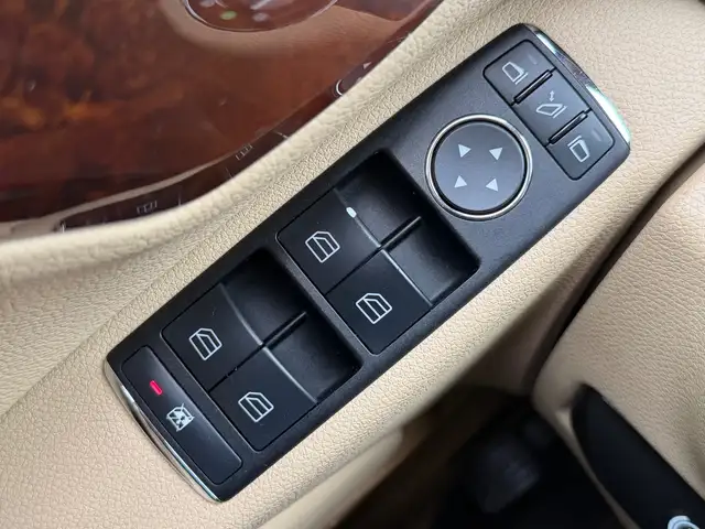Mercedes-Benz C-Class view 30