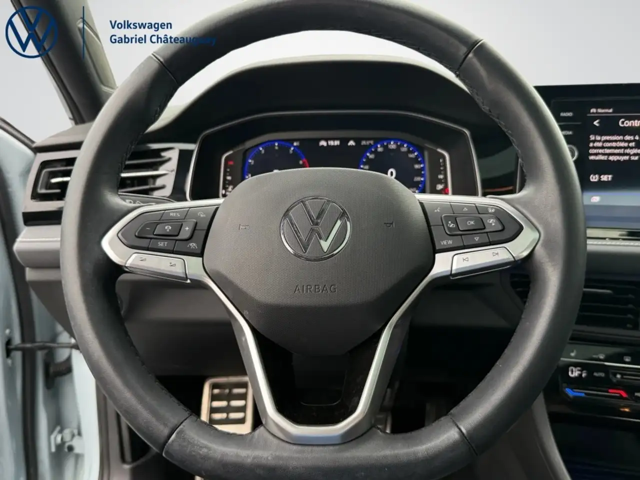Volkswagen Jetta снимка Volkswagen Jetta