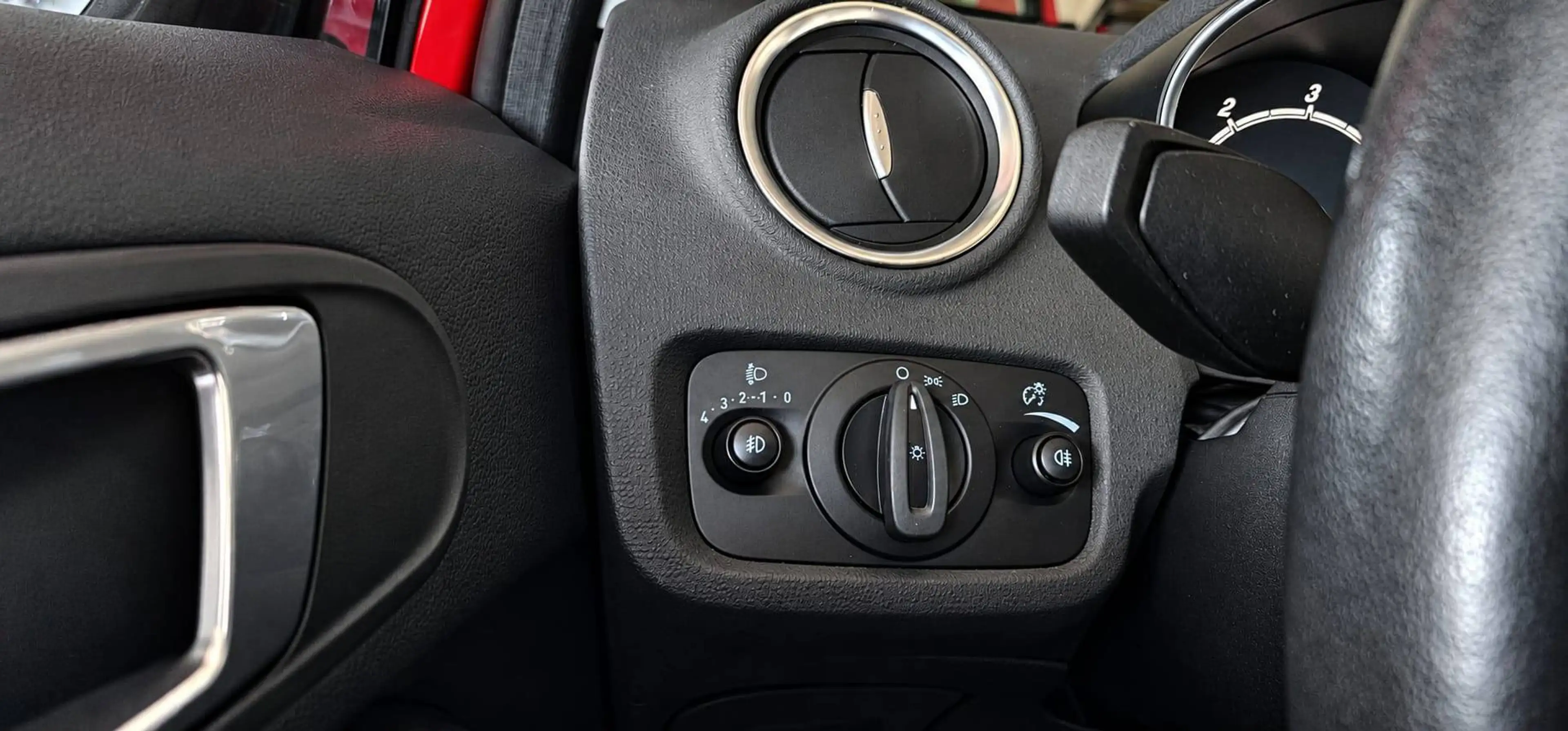 Ford Fiesta Trend — photo 15