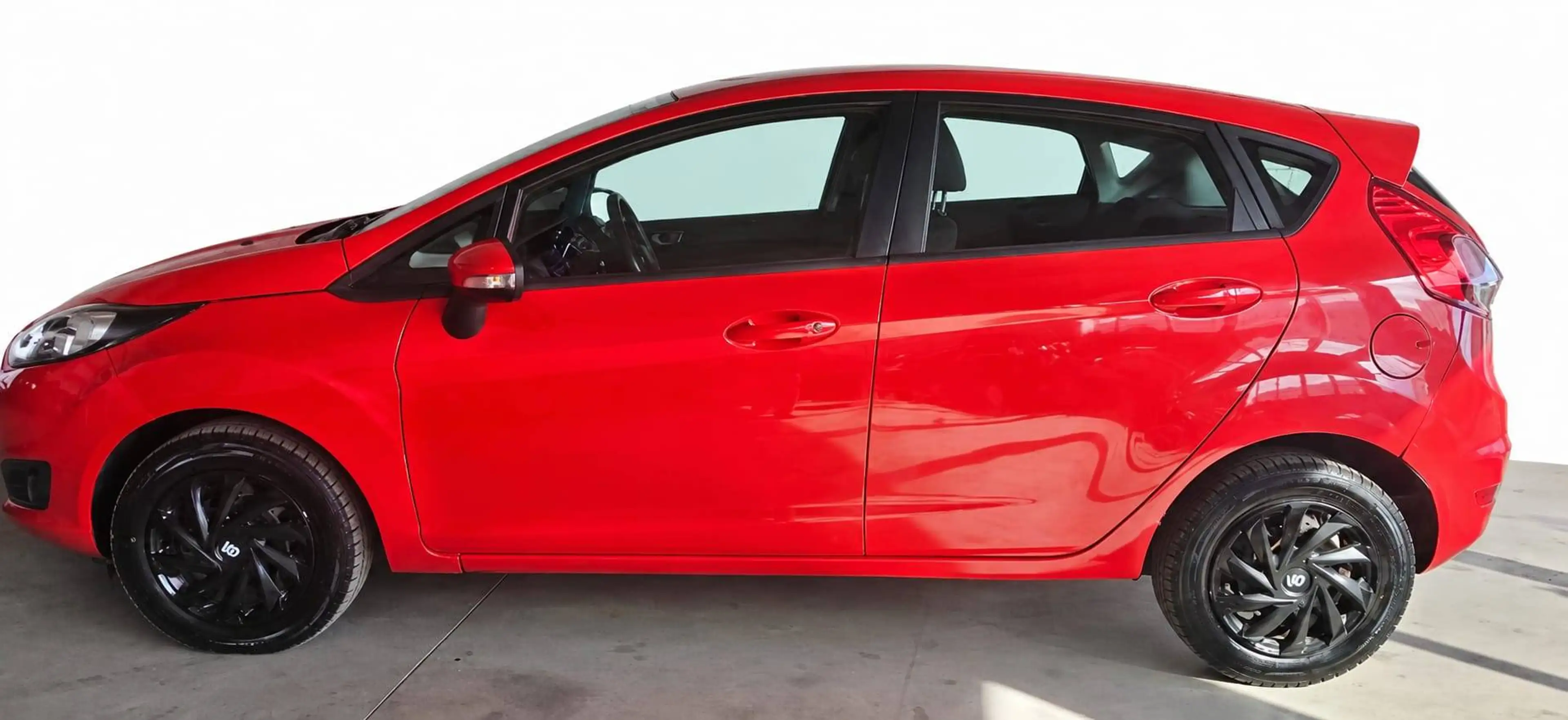 Ford Fiesta Trend — photo 5