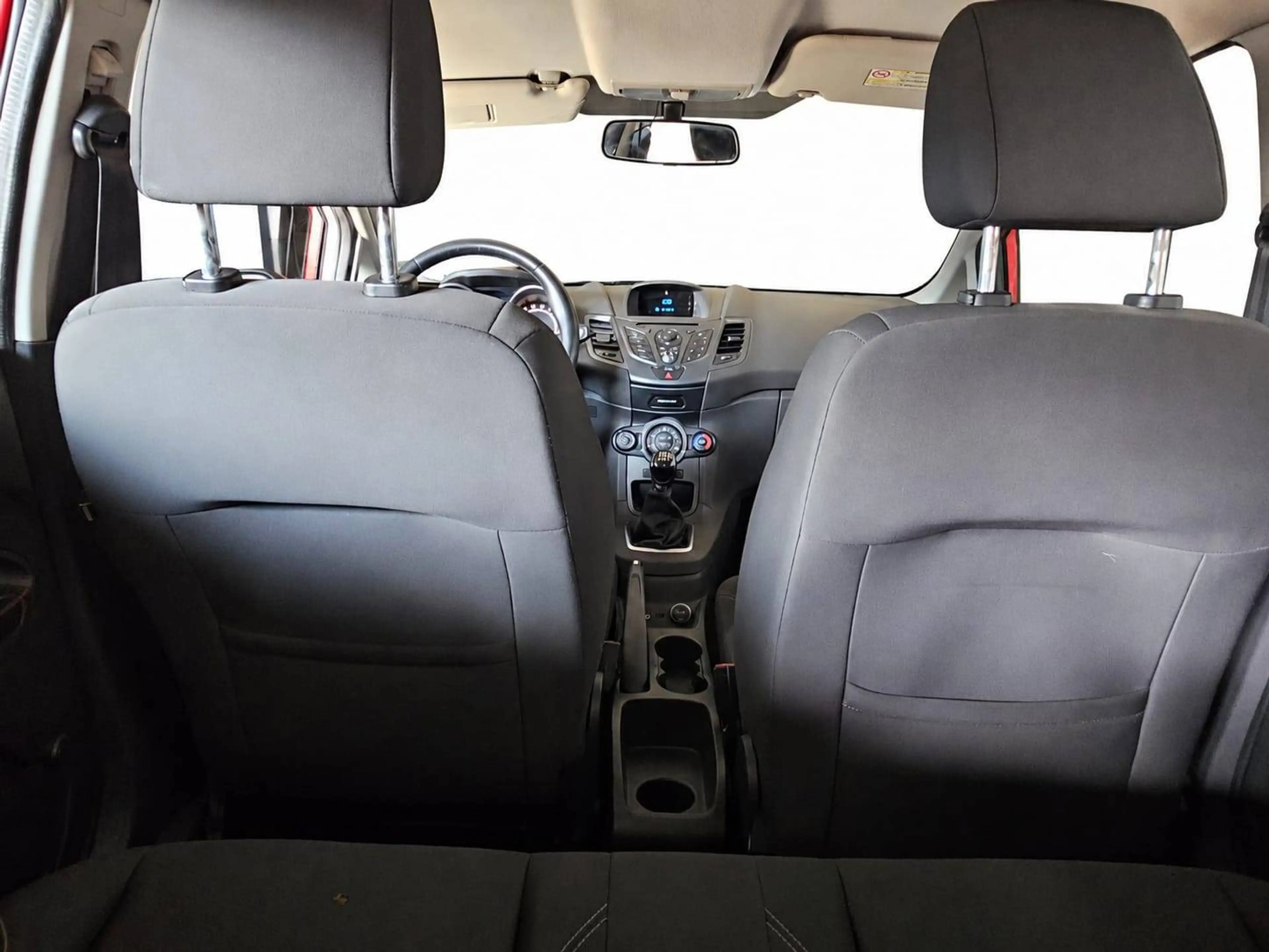 Ford Fiesta Trend — photo 13