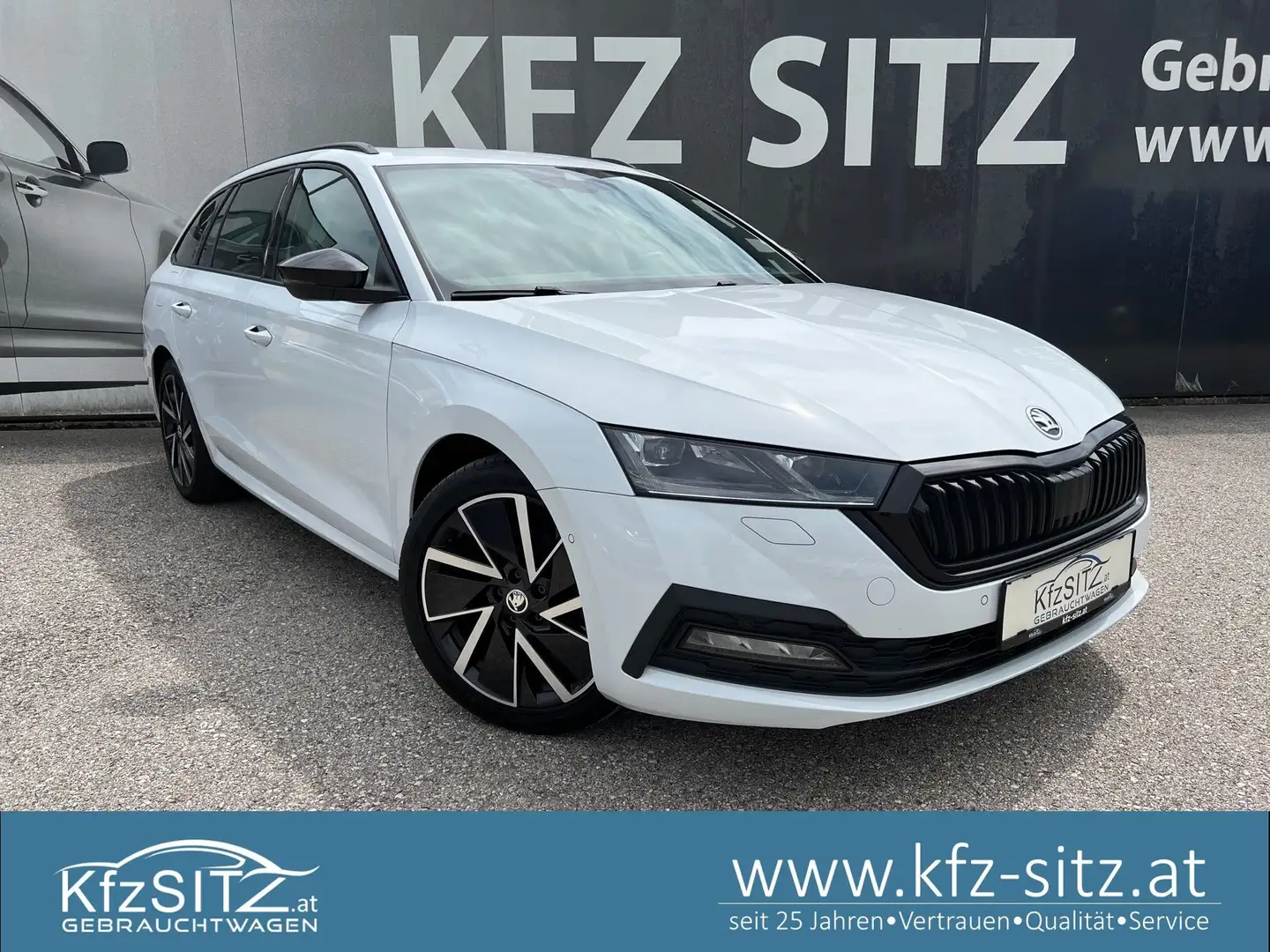 Skoda Octavia Combi 2,0 TDI | CANTON*HUD*PANORAMA Weiß - 1