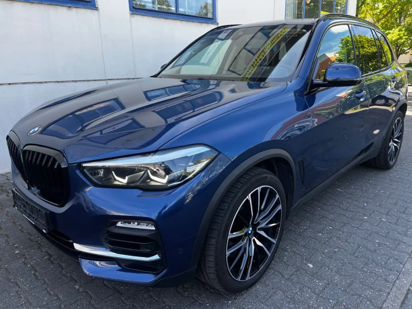 BMW X5 xDrive 40 d Sport HuD AHK SoftClose Bleu - 1