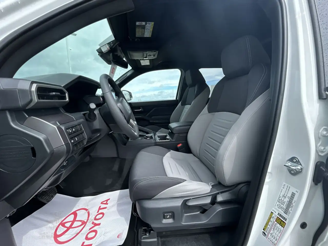 Toyota Tacoma снимка Toyota Tacoma
