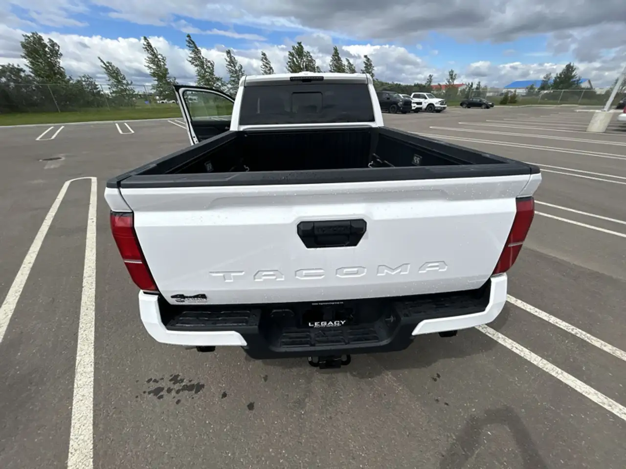 Toyota Tacoma снимка Toyota Tacoma
