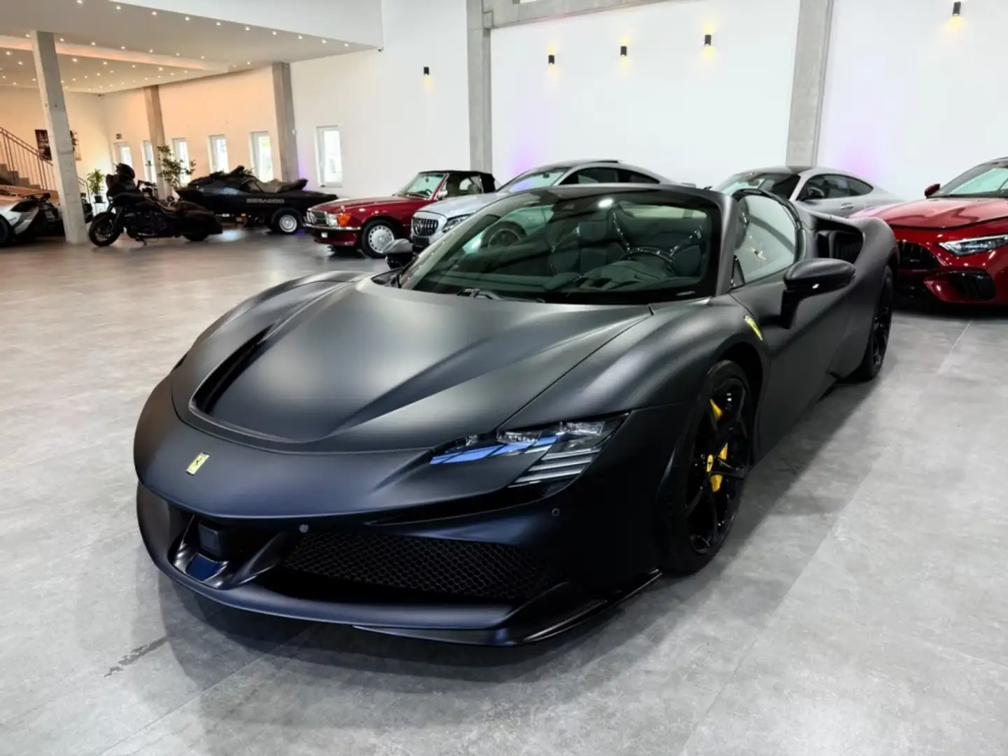 Ferrari SF90 Spider Schwarz - 2