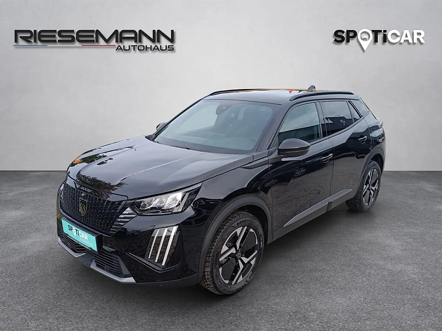 Peugeot 2008 Hybrid 145 e-DCS6 Allure Schwarz - 1