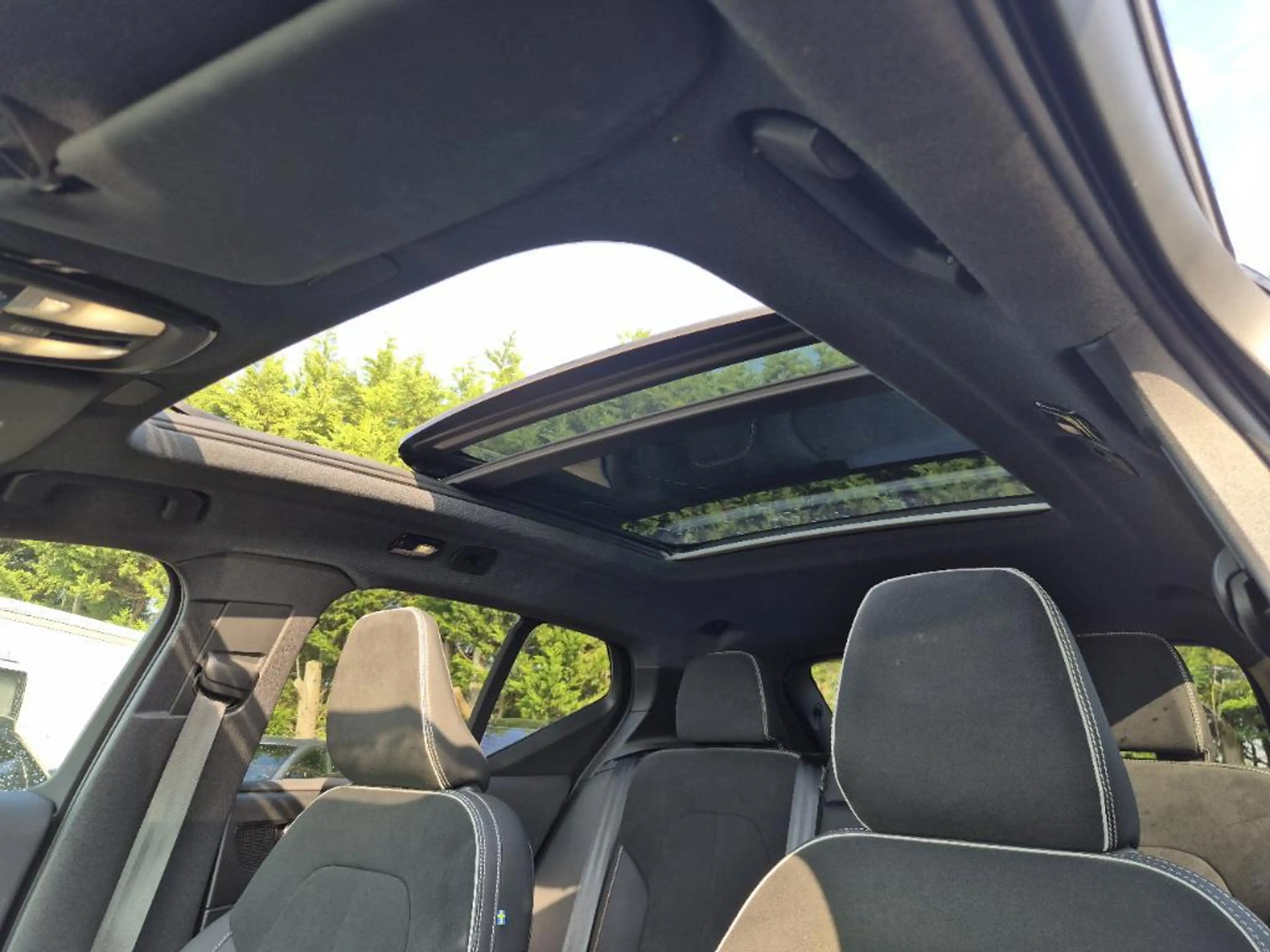 Volvo XC40 Recharge Pro|Pano|360cam|ACC|HK|Dealer Onderhouden — photo 6