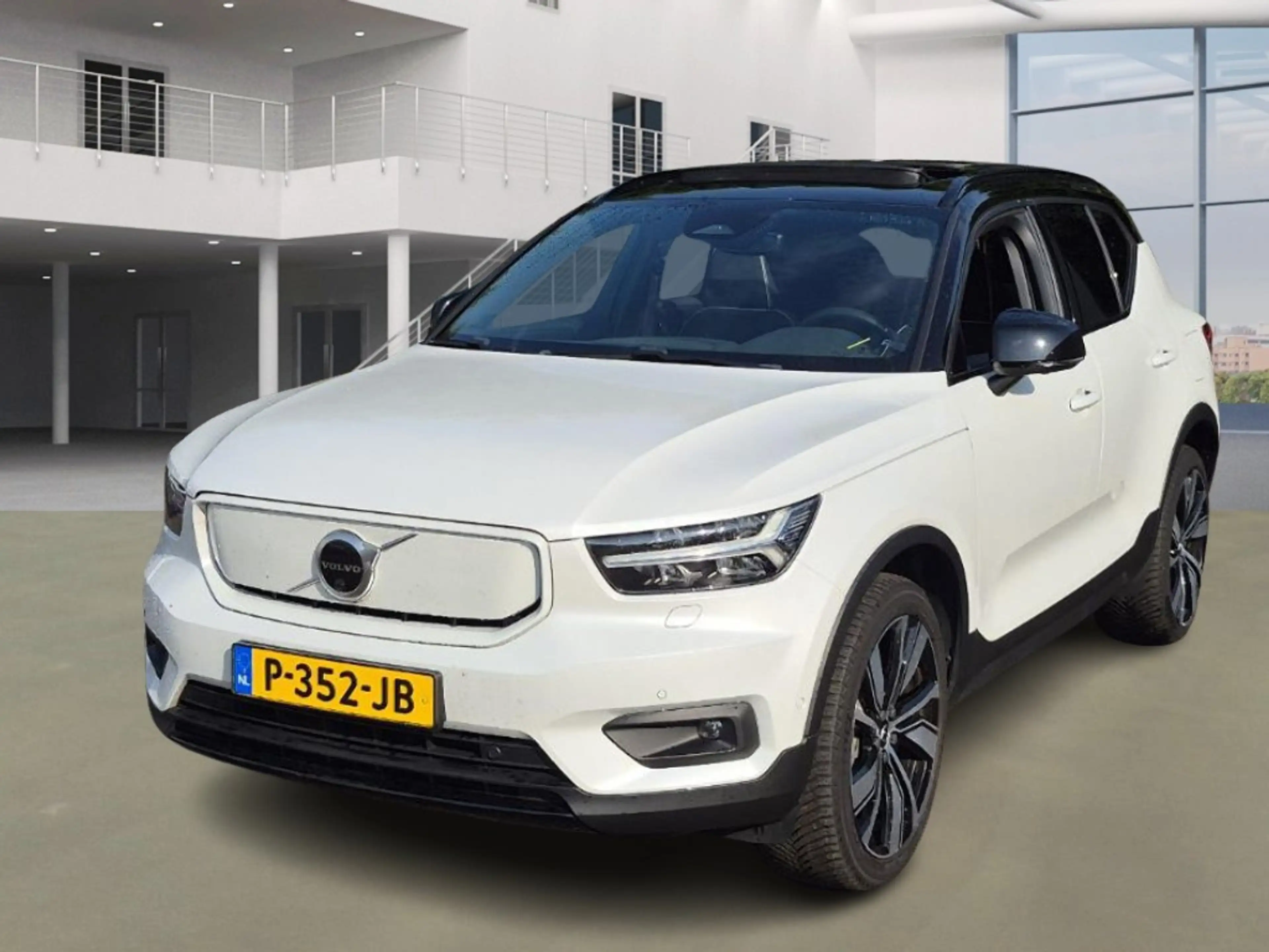 Volvo XC40 Recharge Pro|Pano|360cam|ACC|HK|Dealer Onderhouden