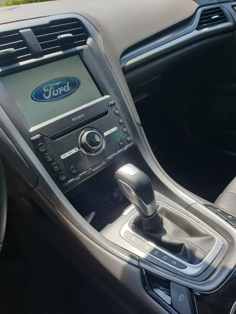 Ford Mondeo Mondeo  2.0 TDCi Start-Stopp PowerShift-Aut Schwarz - 2