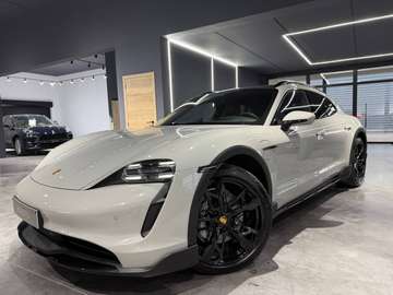 Taycan CROSS TURISMO 4 93.4 kWh PERFORMANCE BATTERIE//PACK SPORT CHRONO//TOIT PANO//BOSE//1ER PRO//