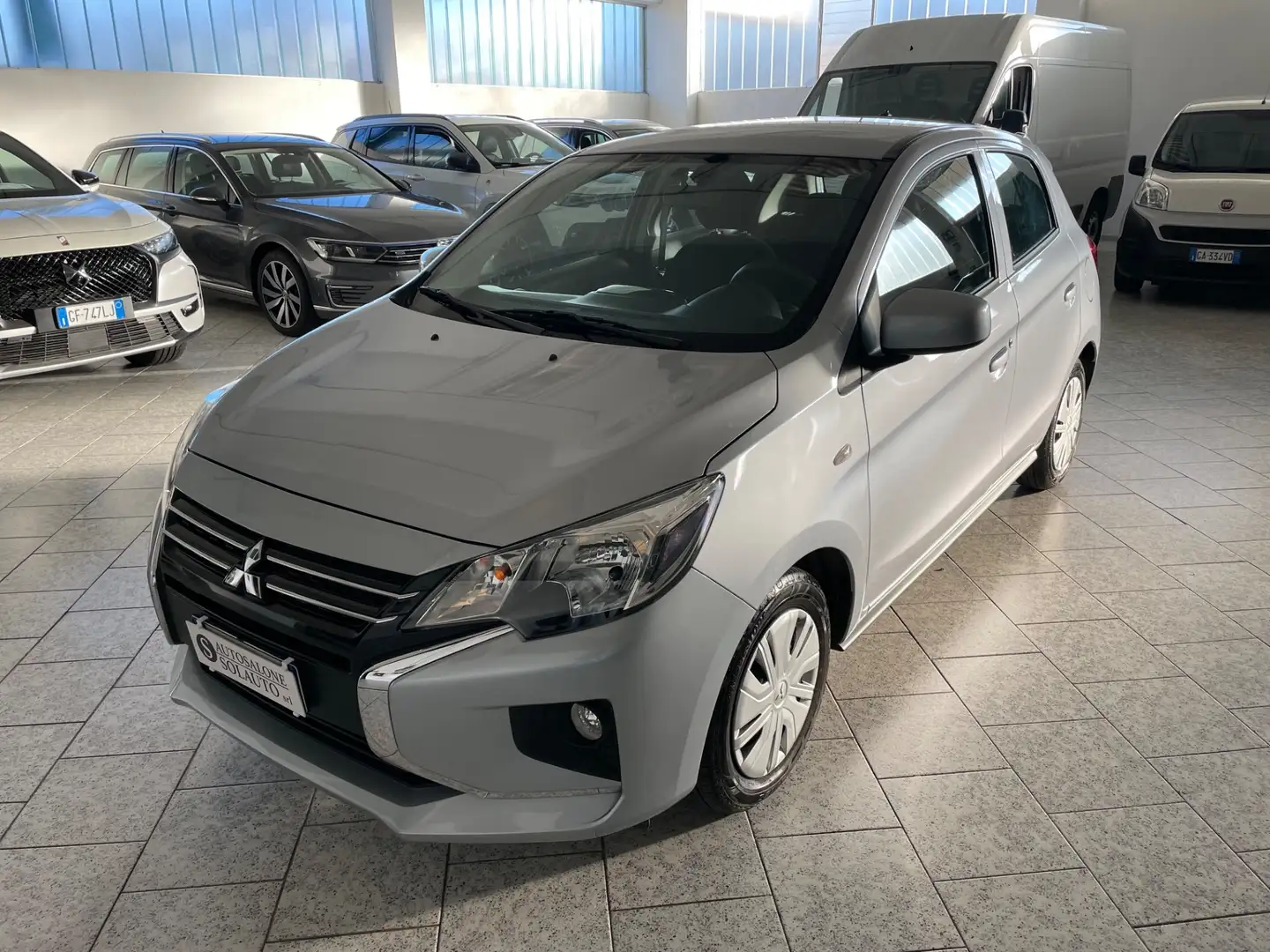 Mitsubishi Space Star Space Star 1.2 Invite Argento - 1