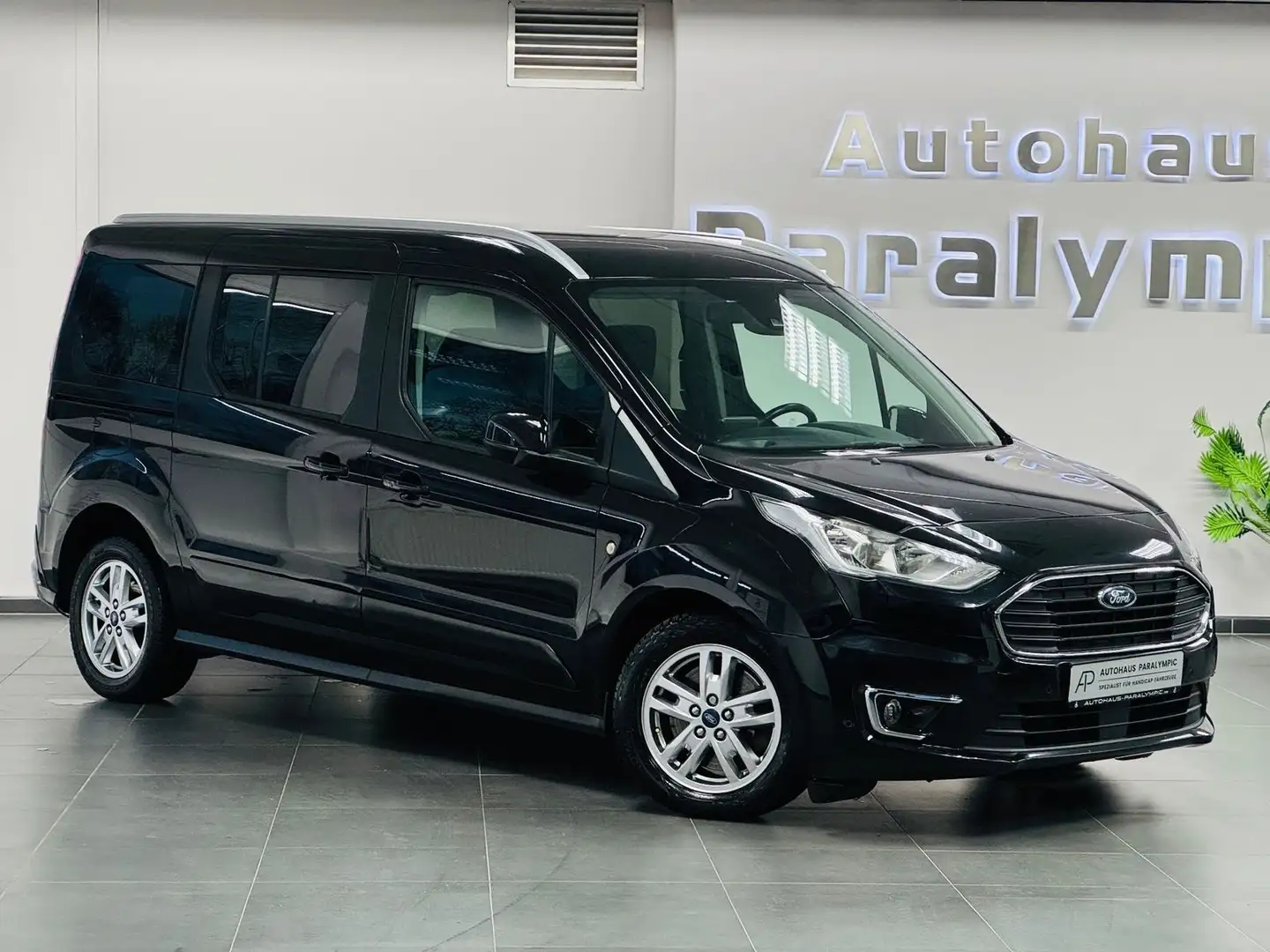 Ford Grand Tourneo Connect Titanium*PANO*KAM*NAVI Noir - 1