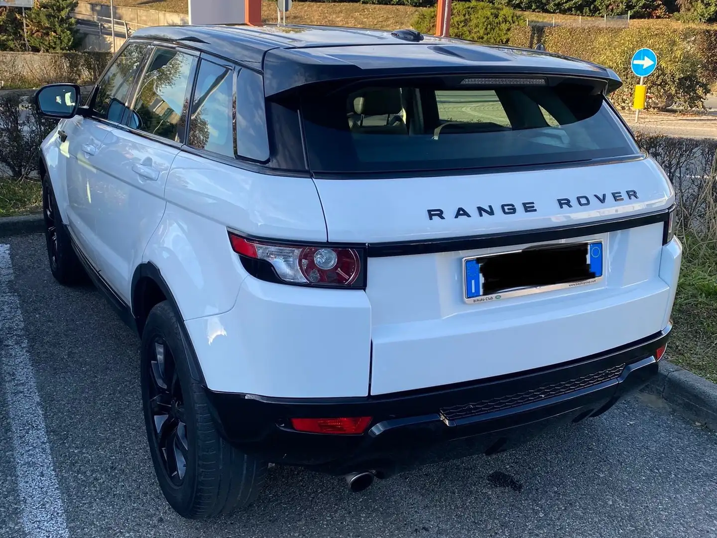 Land Rover Range Rover Evoque Range Rover Evoque 5p 2.2 td4 Prestige 150cv - 1