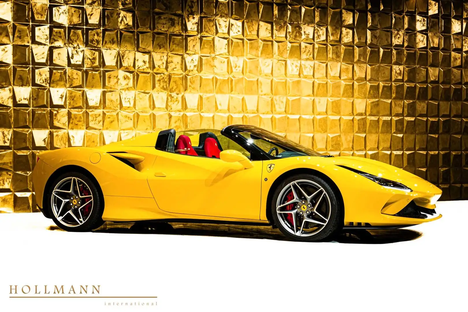Ferrari F8 Spider Premium HiFi + Carbon Steering Wheel žuta - 2