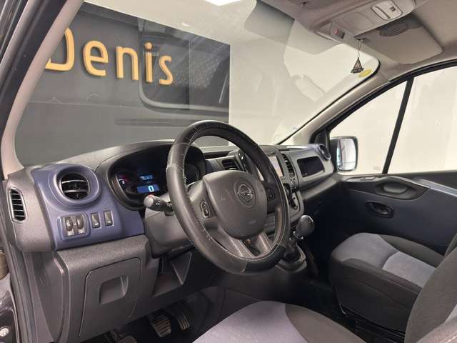 Opel Vivaro — photo 14