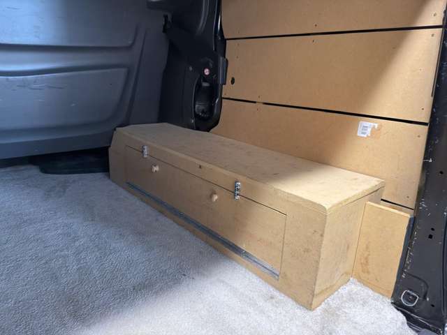 Opel Vivaro — photo 15