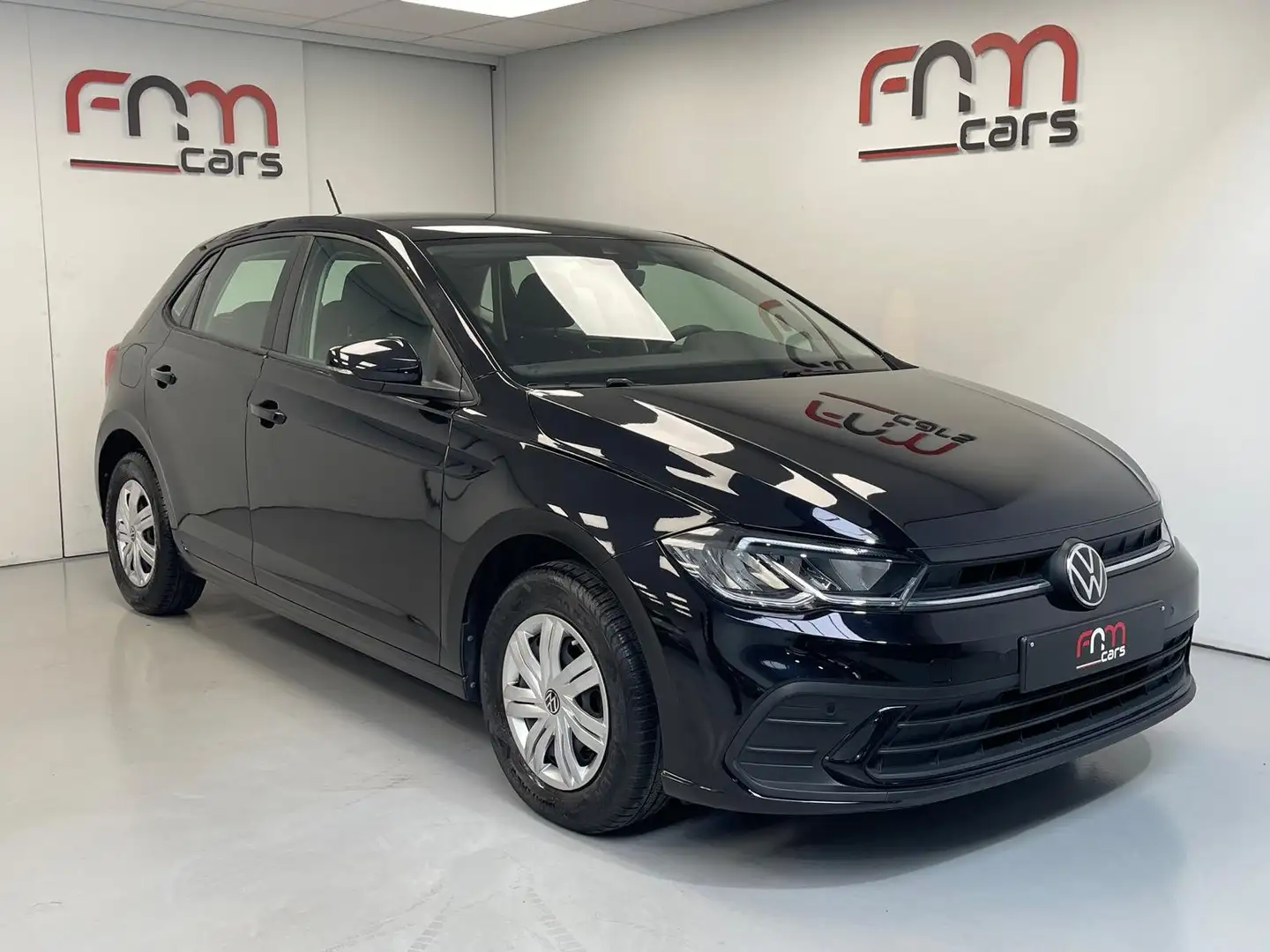 Volkswagen Polo 1.0 bwj22022 61.000km Cruise Led Pdc Garantie Zwart - 1