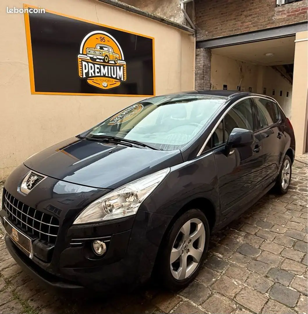 Peugeot 3008 1.6L HDI 115cv bissnes Kék - 1