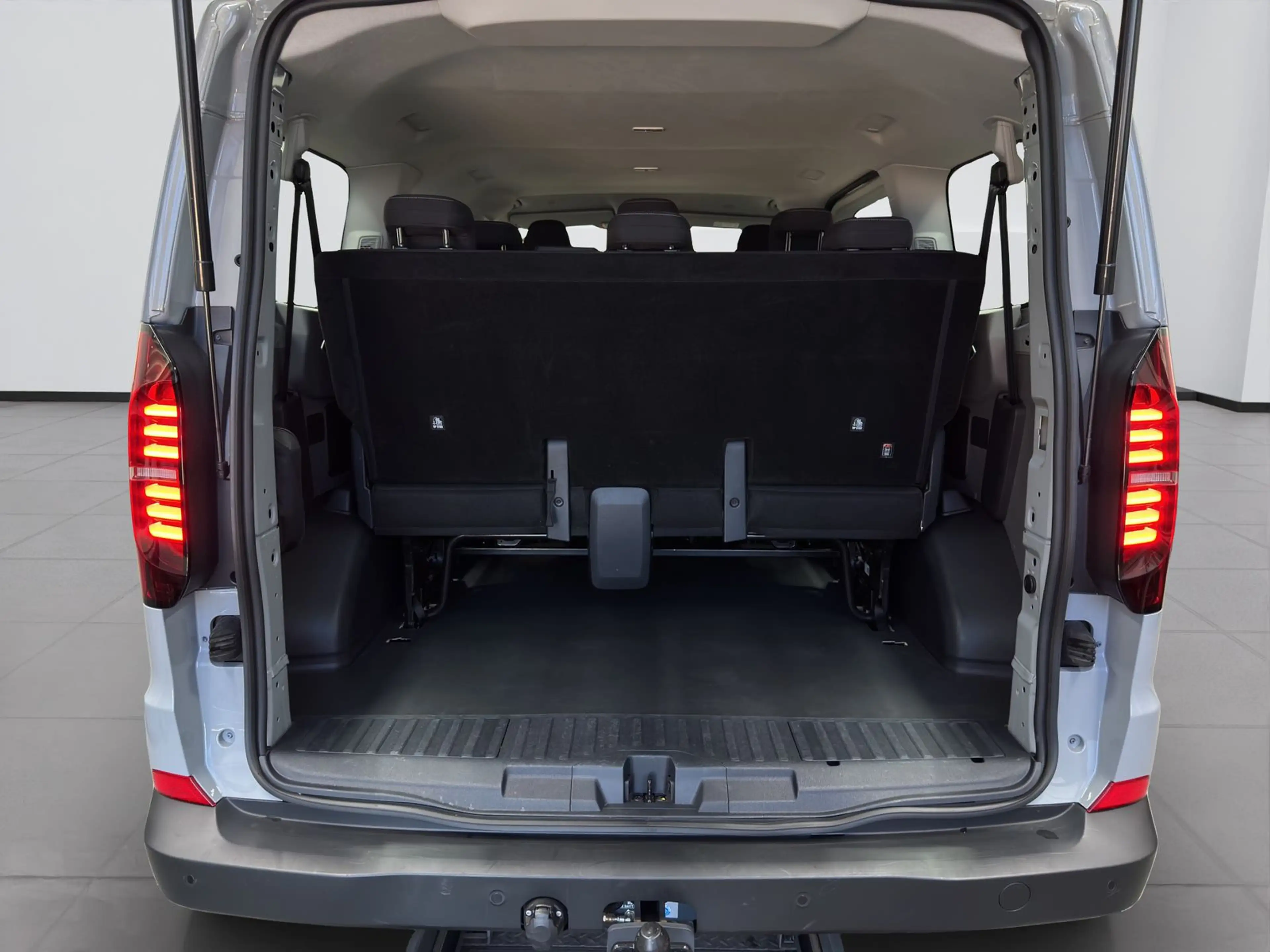 Volkswagen Transporter T7 2.0 TDI 9-SITZER*AHK*RFK*KLIMA — photo 11