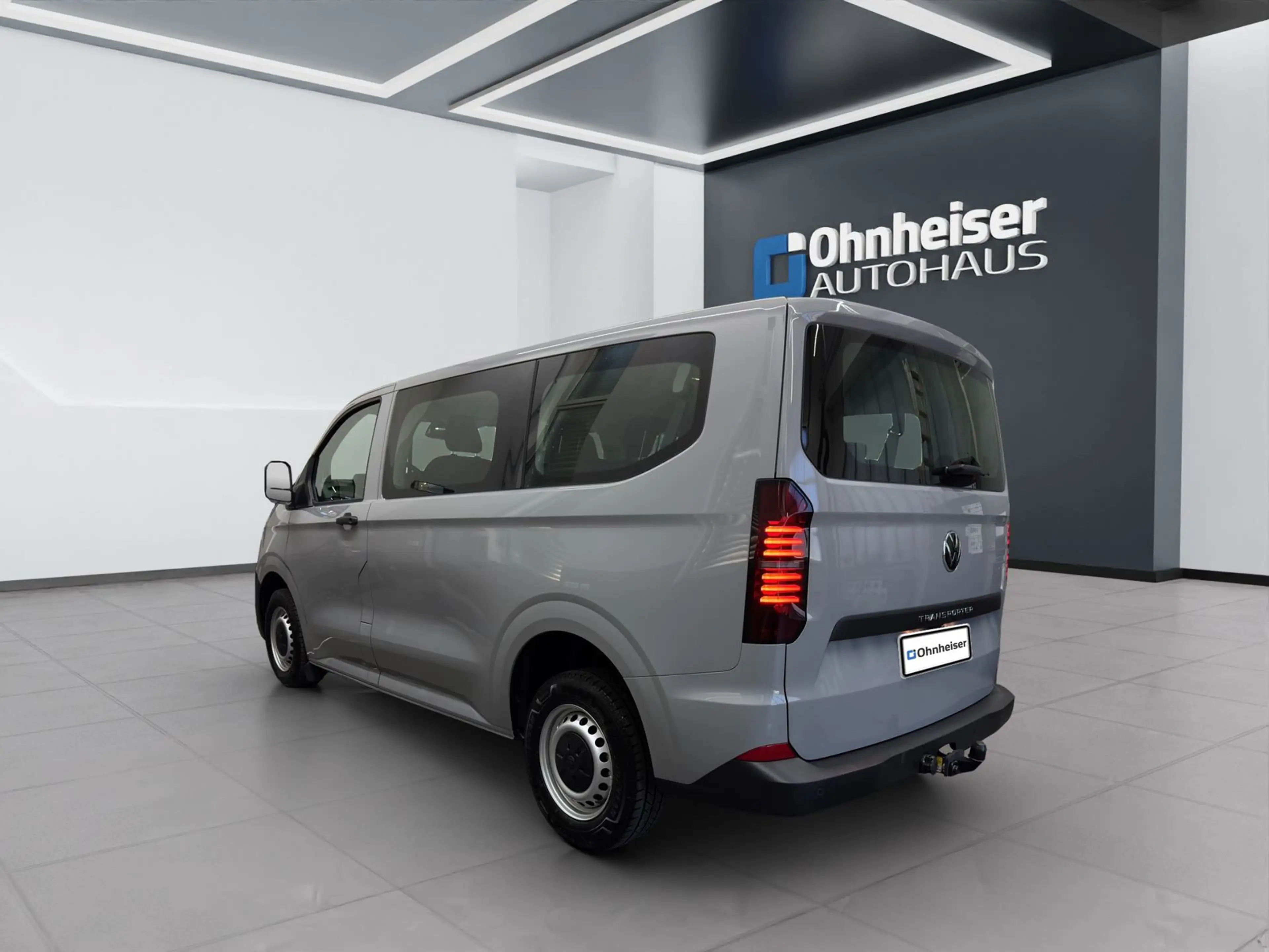 Volkswagen Transporter T7 2.0 TDI 9-SITZER*AHK*RFK*KLIMA — photo 3