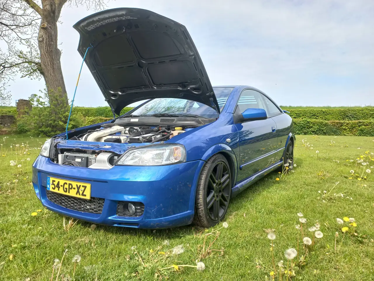 Opel Astra 2.0-16V Turbo, foto 1