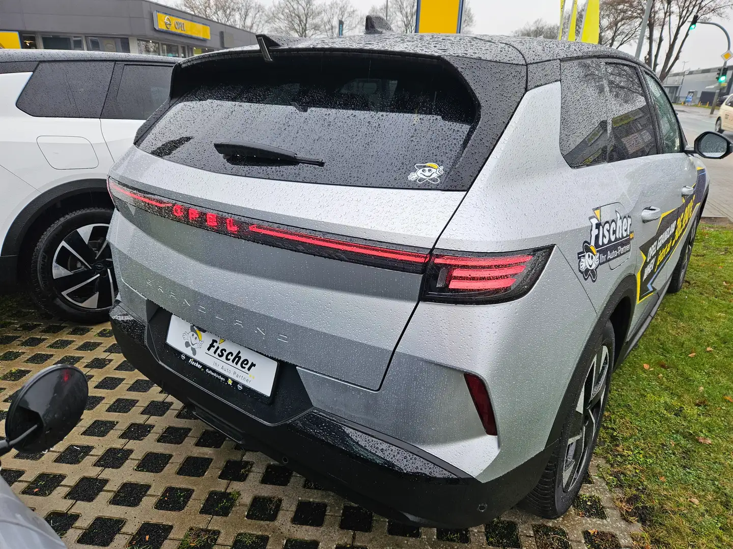 Opel Grandland 1.2 48V Mild-Hybrid 100 kW GS Argintiu - 2