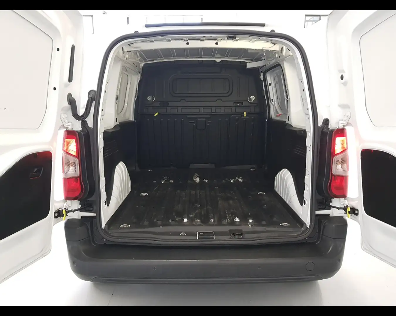 Citroen Berlingo 1.5 bluehdi 130cv S&S M-Driver 10q 3 Fehér - 2