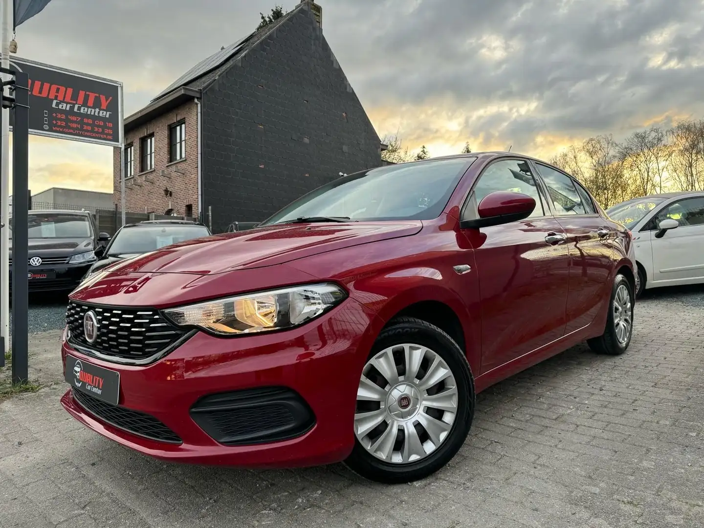 Fiat Tipo 1.6i E-Torq Lounge 48000 km garantie automaat Rosso - 1