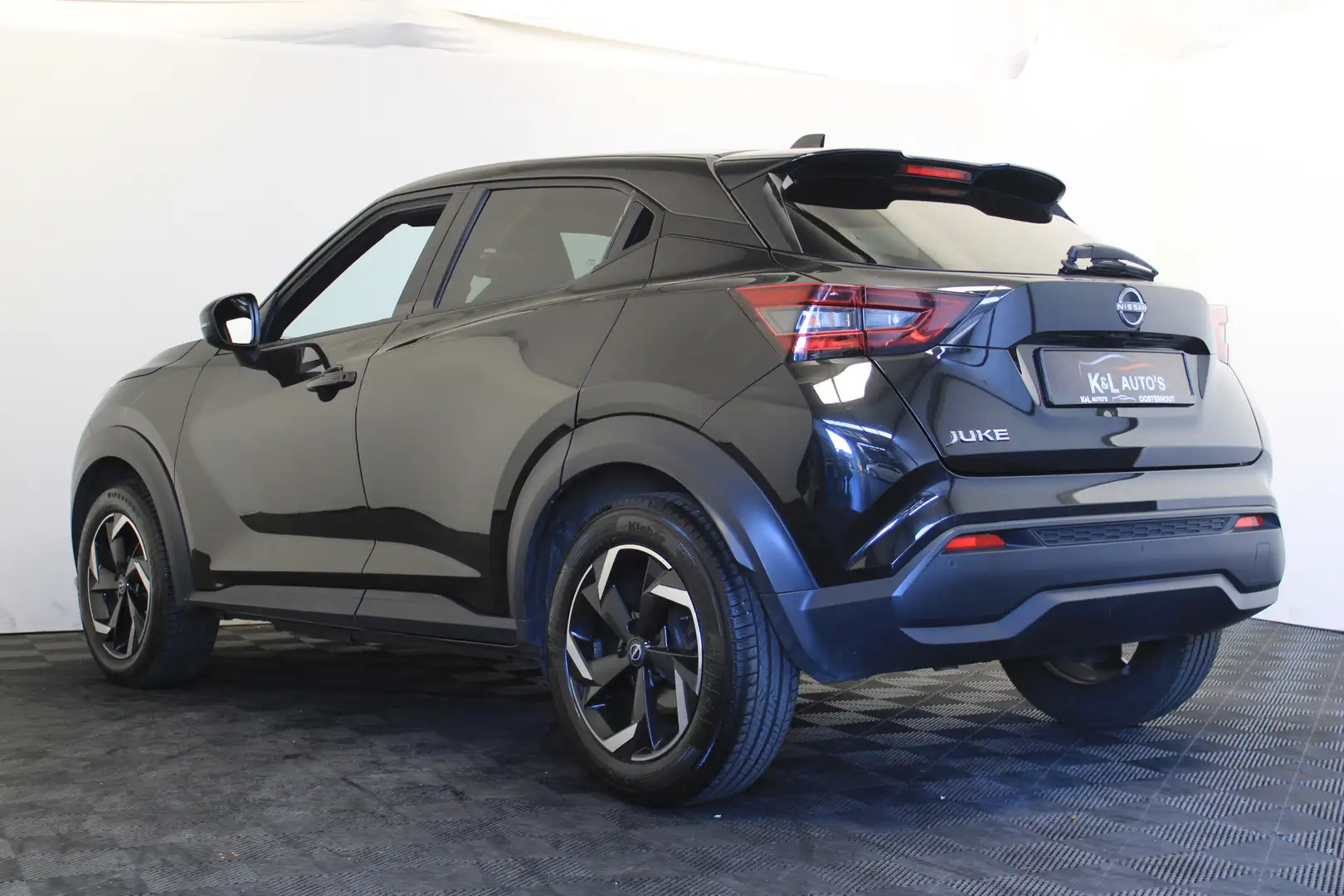 Nissan Juke 1.0 DIG-T N-Connecta |Carplay|Camera| Zwart - 2
