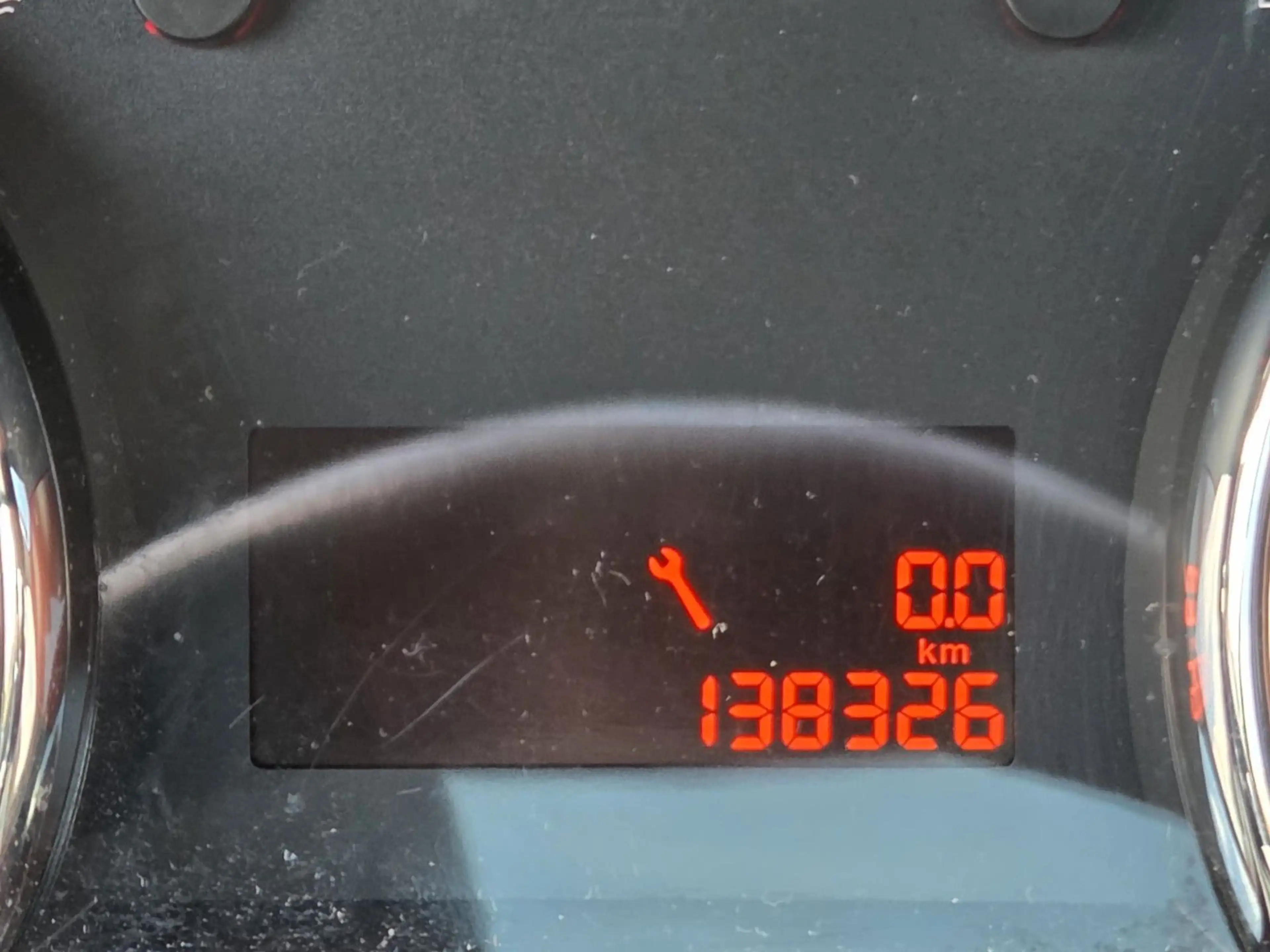 Peugeot 3008 Style 1.6HDI KLIMAAUTO/TEMP/PANO/HUD/EURO5 — photo 11
