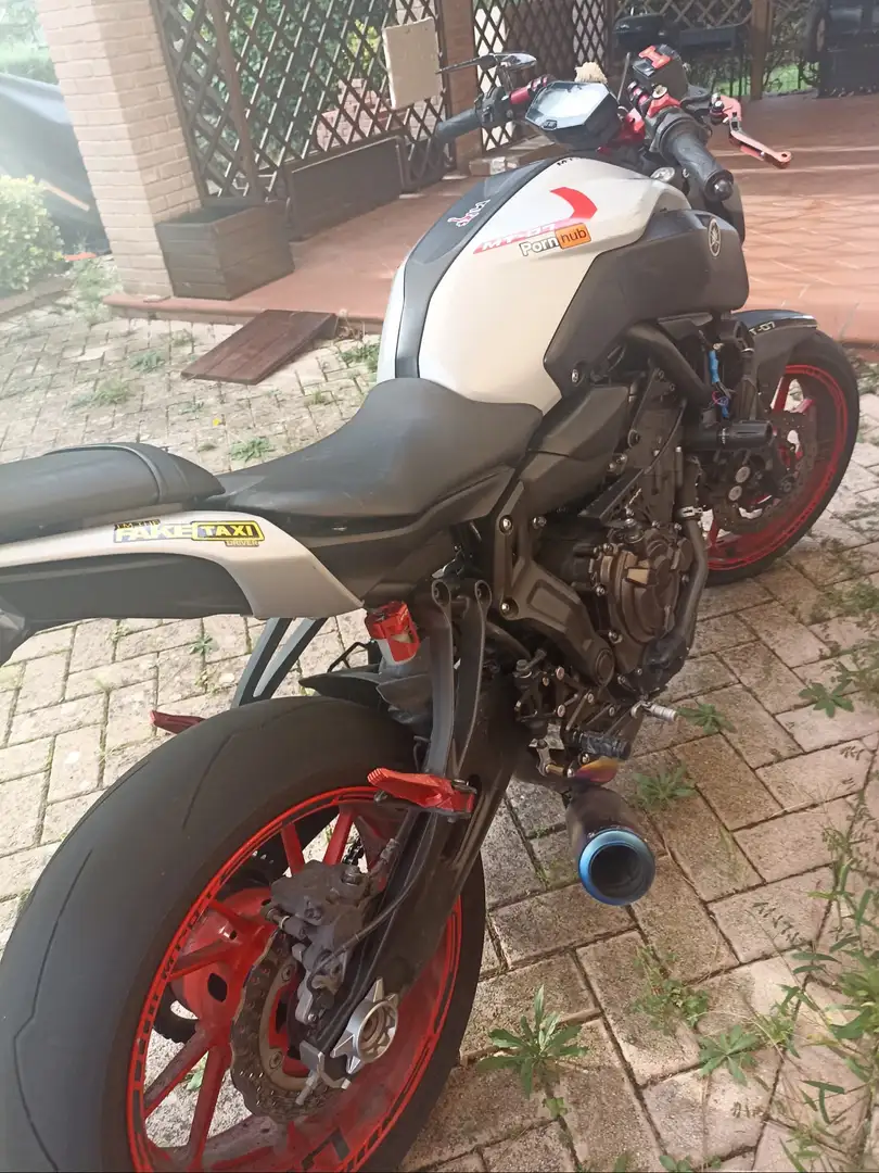 Yamaha MT-07 - 2