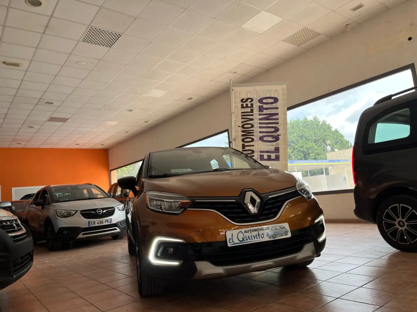 Renault Captur TCe Energy Zen 87kW Orange - 1