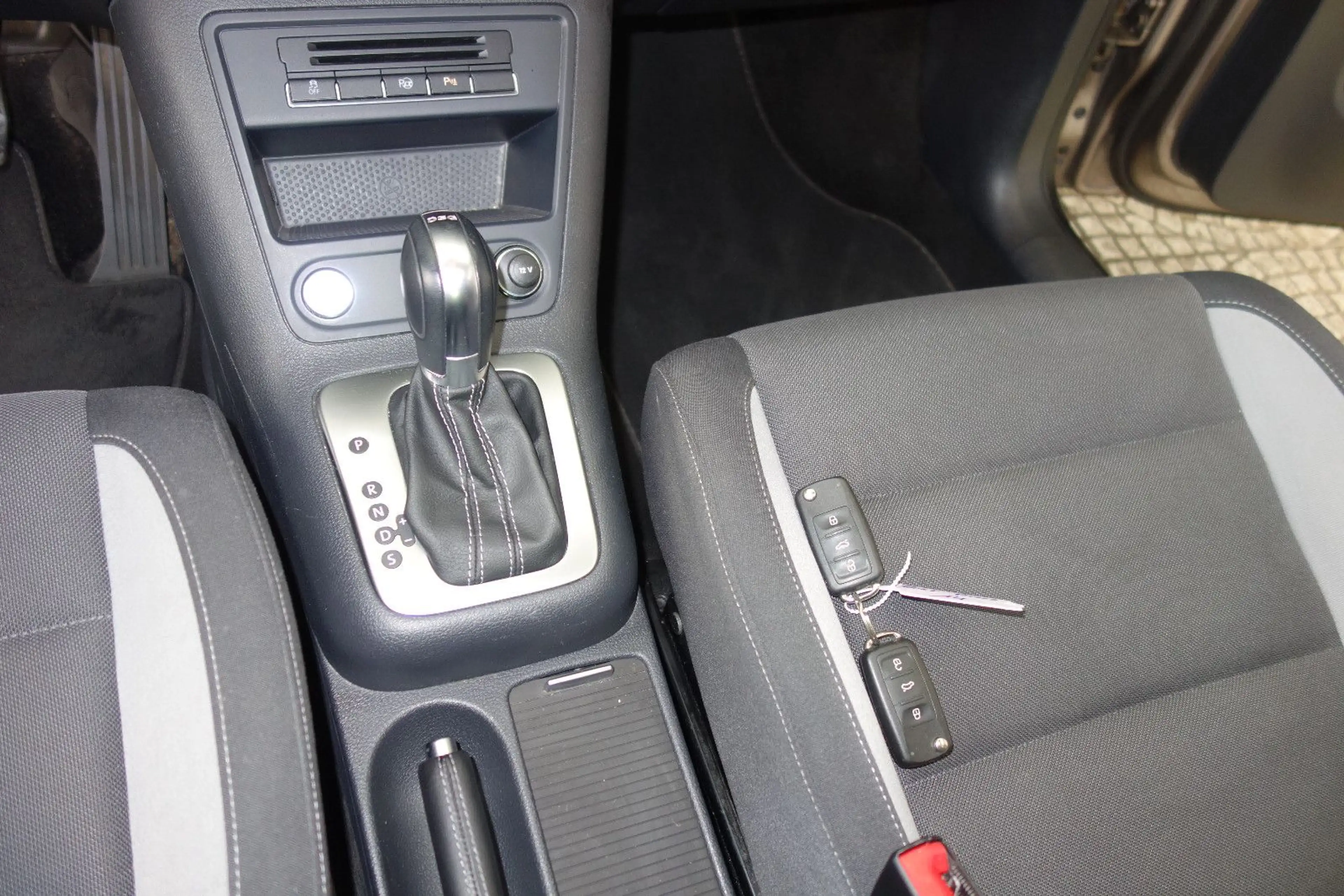 Volkswagen Golf Plus /Automatik,El-Schiebedach — photo 15