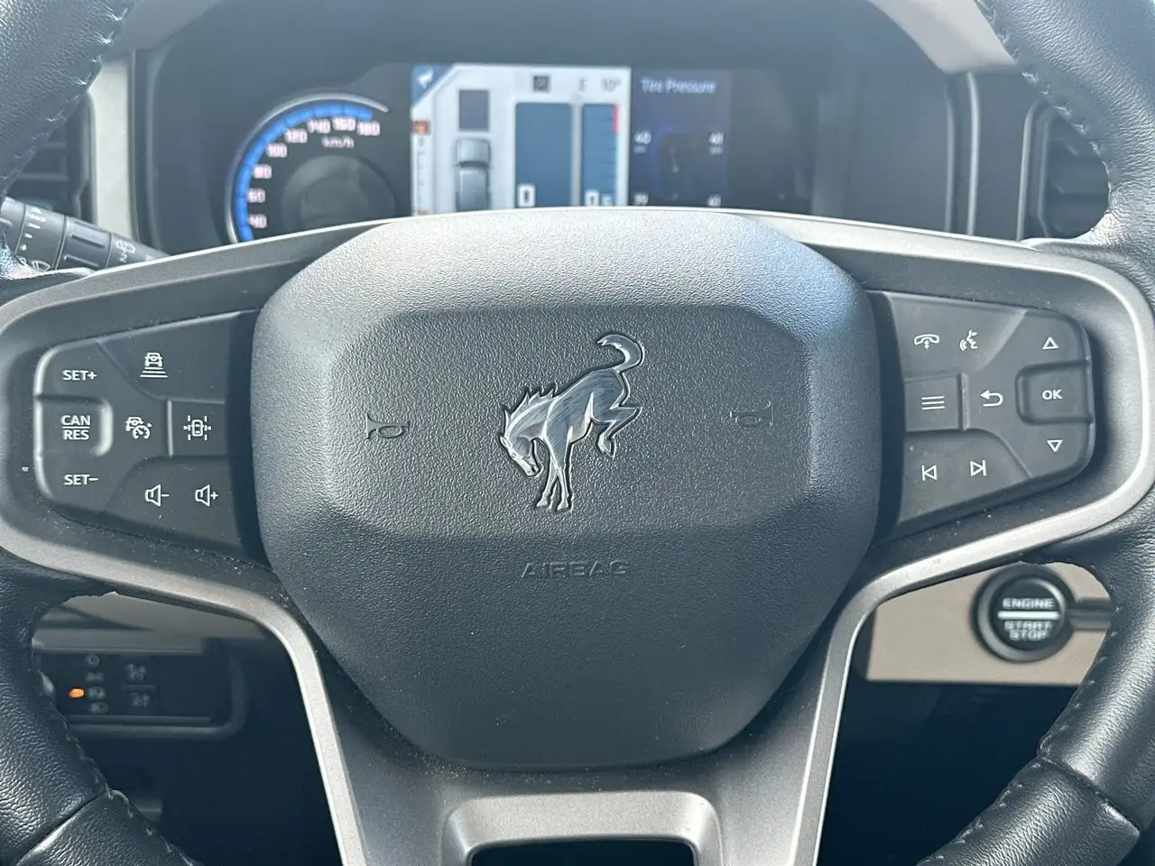 Ford Bronco снимка Ford Bronco