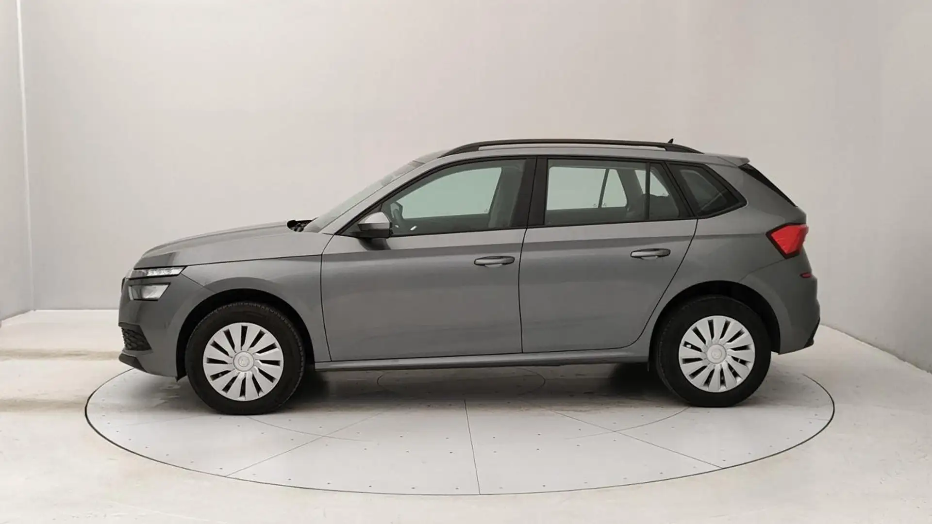 Skoda Kamiq 1.0 tsi Ambition 95cv Grijs - 2