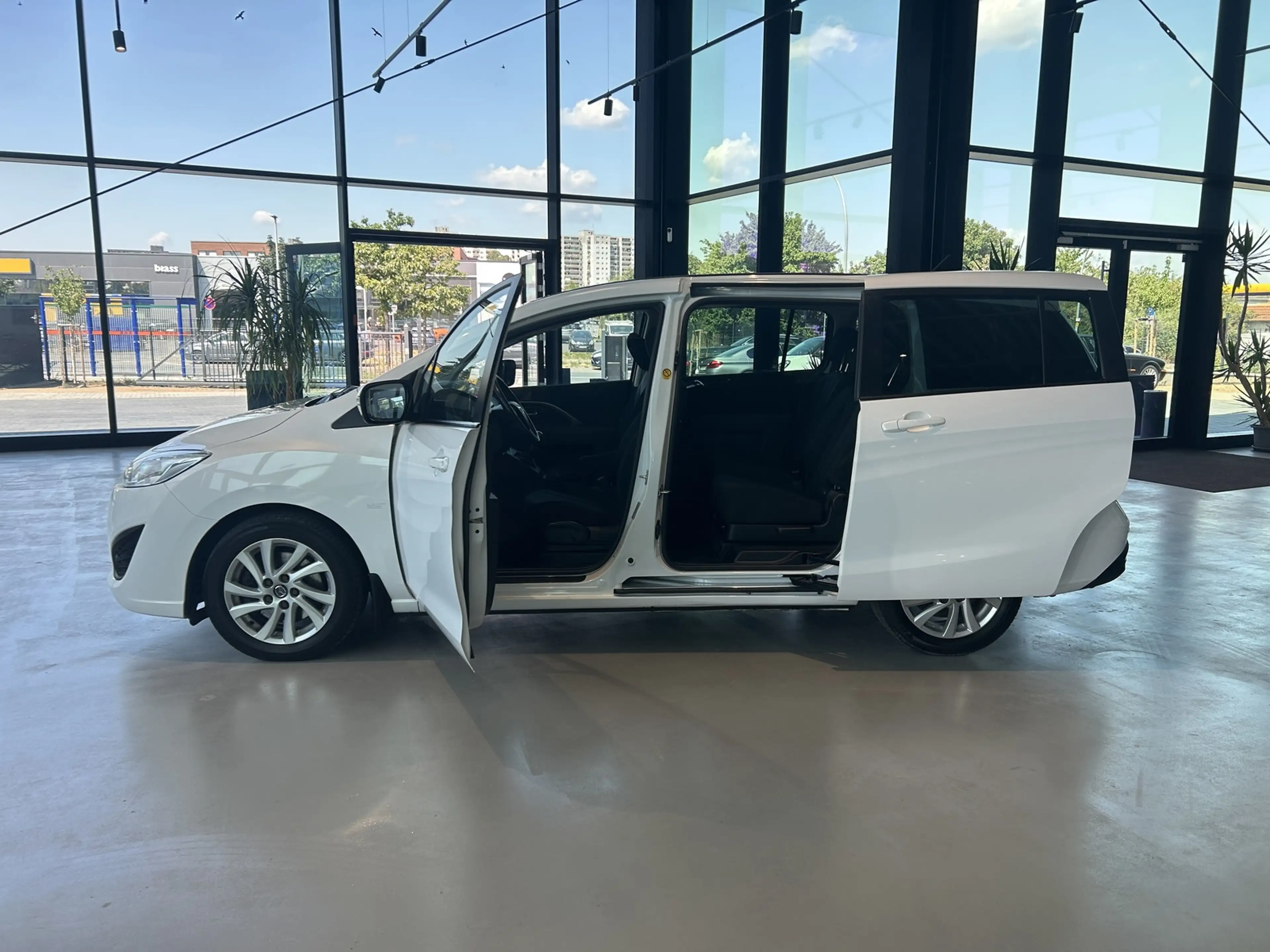 Mazda 5 Center-Line AHK+SITZHEIZUNG+TEMPOMAT+PDC+7 SIT Cen — photo 11
